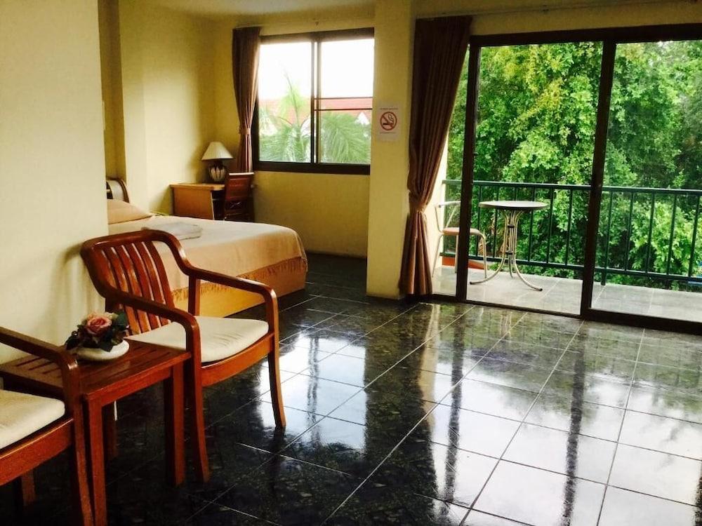 Hotel Shagwell Mansions Pattaya Exterior foto