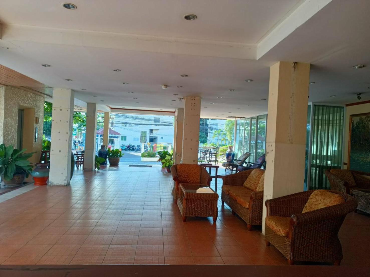 Hotel Shagwell Mansions Pattaya Exterior foto