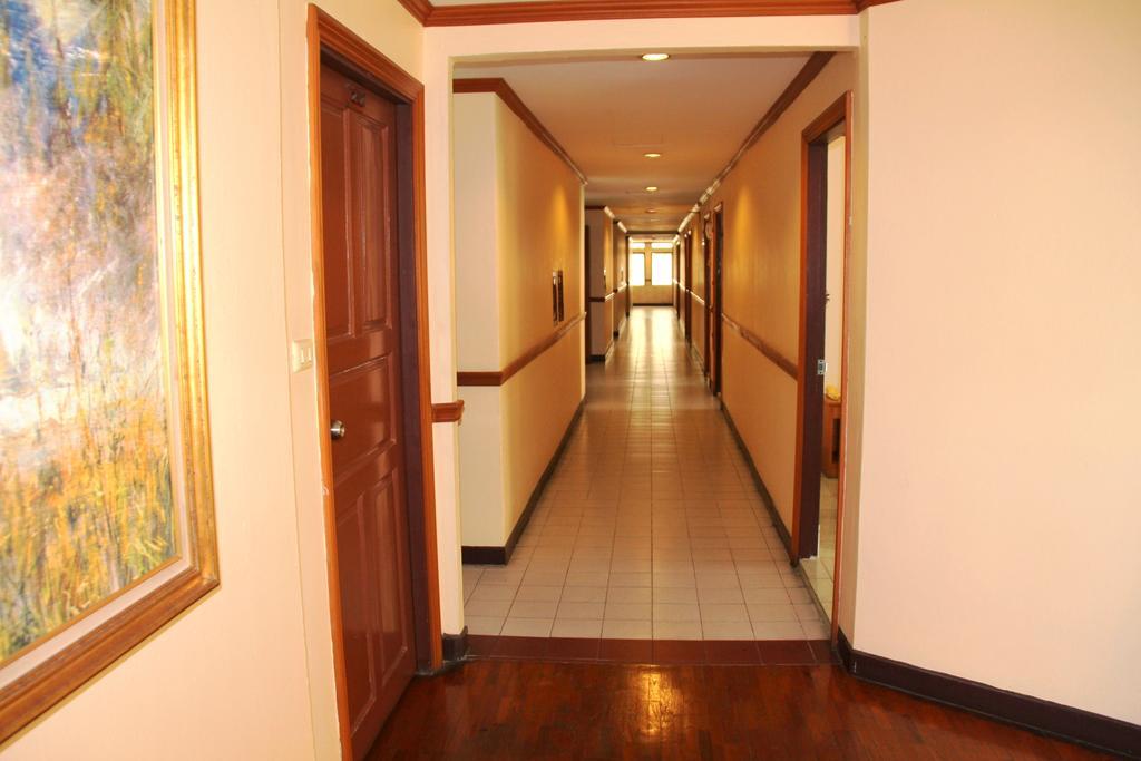Hotel Shagwell Mansions Pattaya Exterior foto