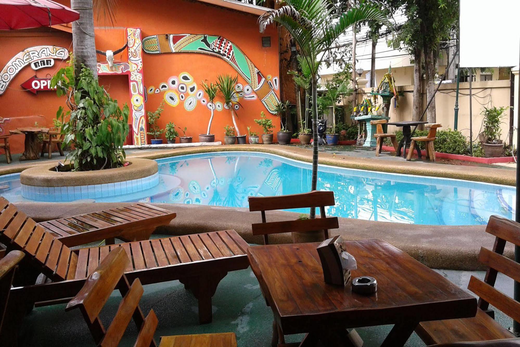 Hotel Shagwell Mansions Pattaya Exterior foto