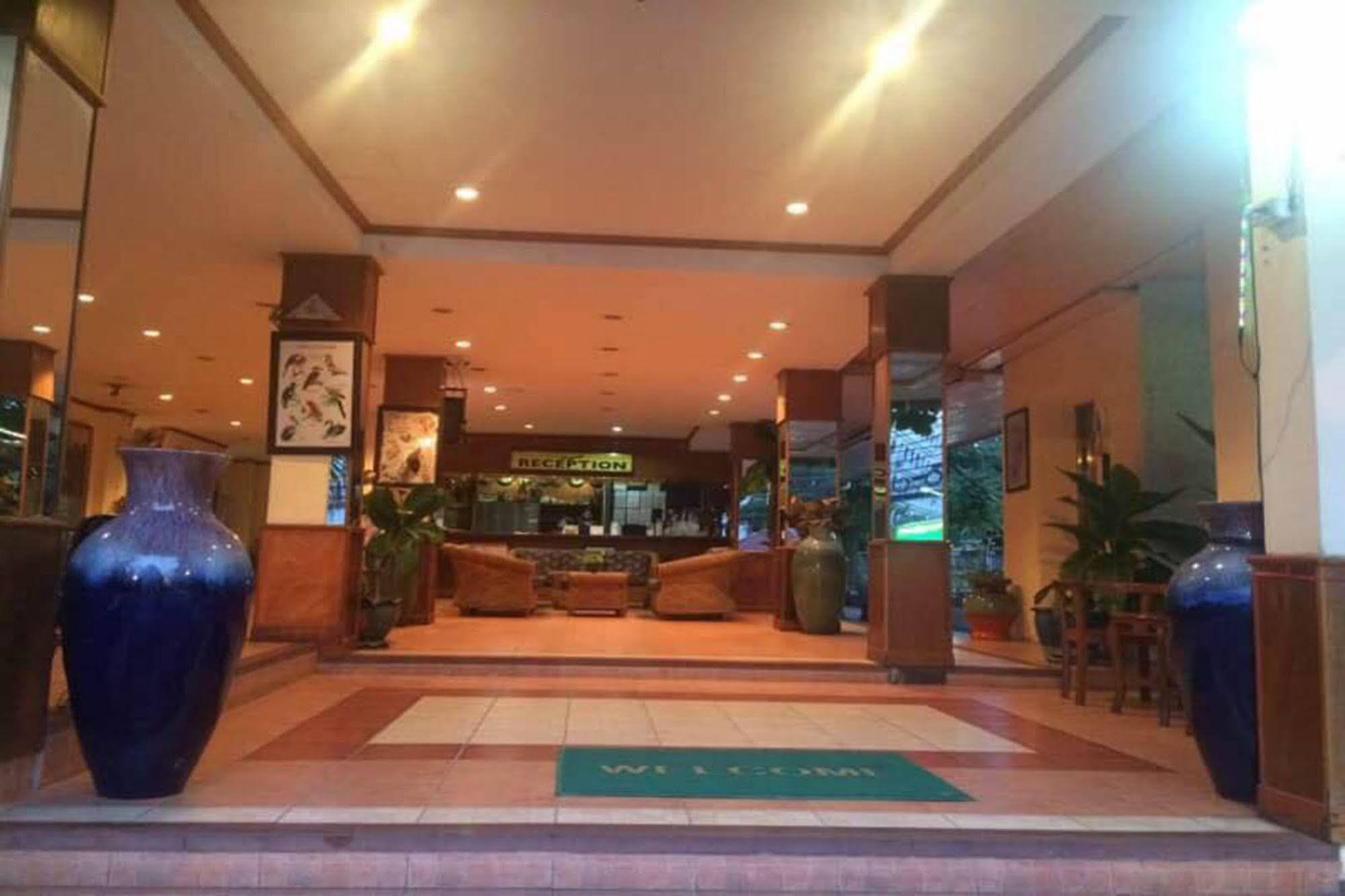Hotel Shagwell Mansions Pattaya Exterior foto
